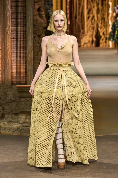 Look 82